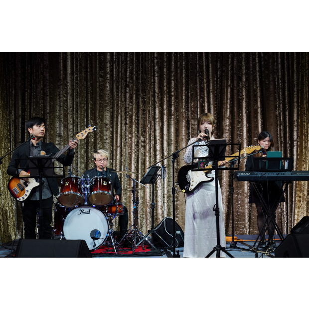 full band婚禮演唱.JPG